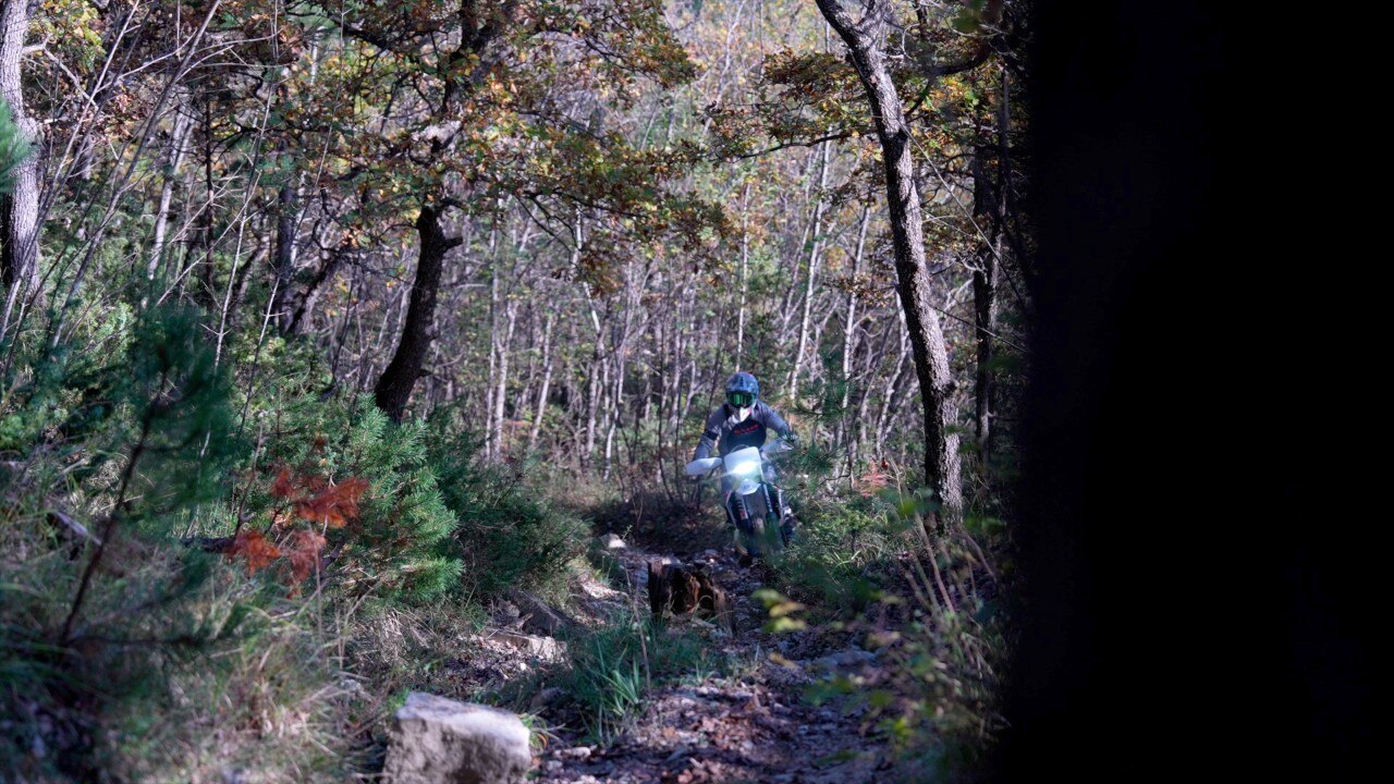 Test Husqvarna TE 125 MY25: bentornata!